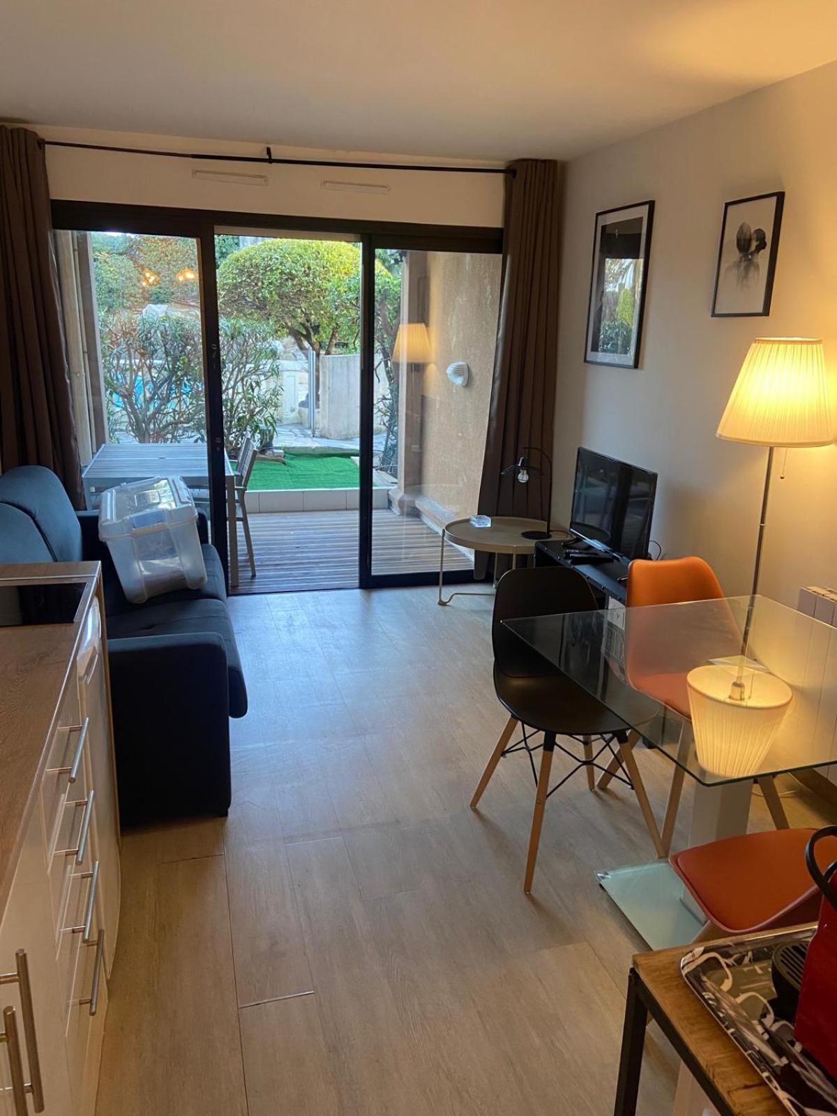 6 Rue de la Verrerie Cannes Exterior foto